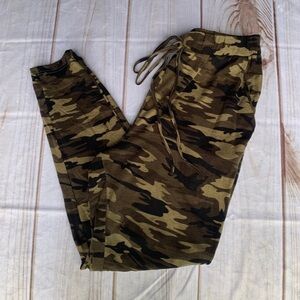 SHEIN Camouflage Pant Size XL